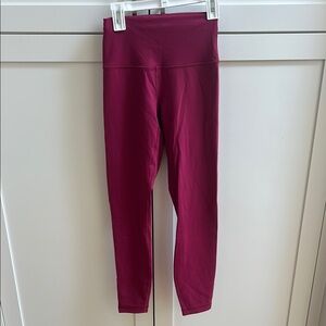 Lululemon Wunder Under size 4